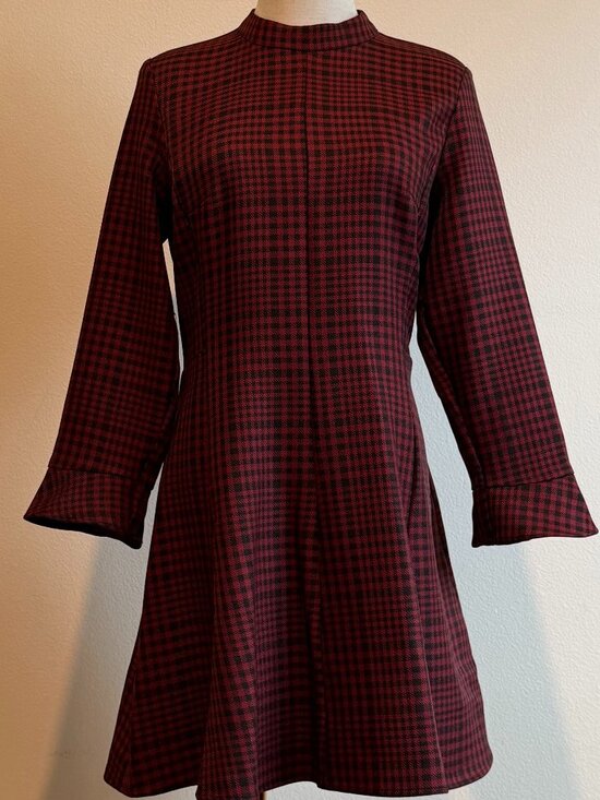 Zara Dresses & Skirts - Zara Plaid Long Sleeve Mock Neck Dress Red Black Small